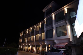 The Vaishnodevi Sarovar Portico,Katra>>Jammu,4 star