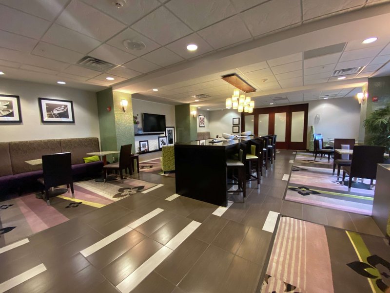 hampton inn by hilton leesville fort johnson