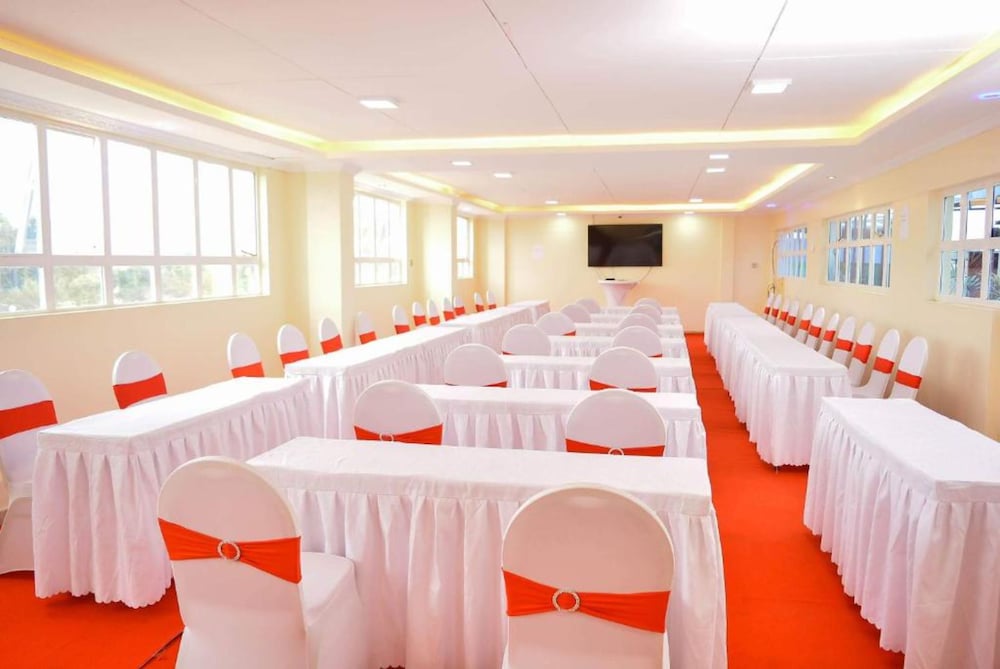 the gific hotel