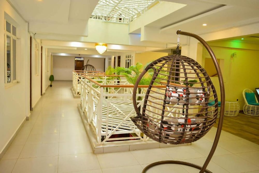 the gific hotel