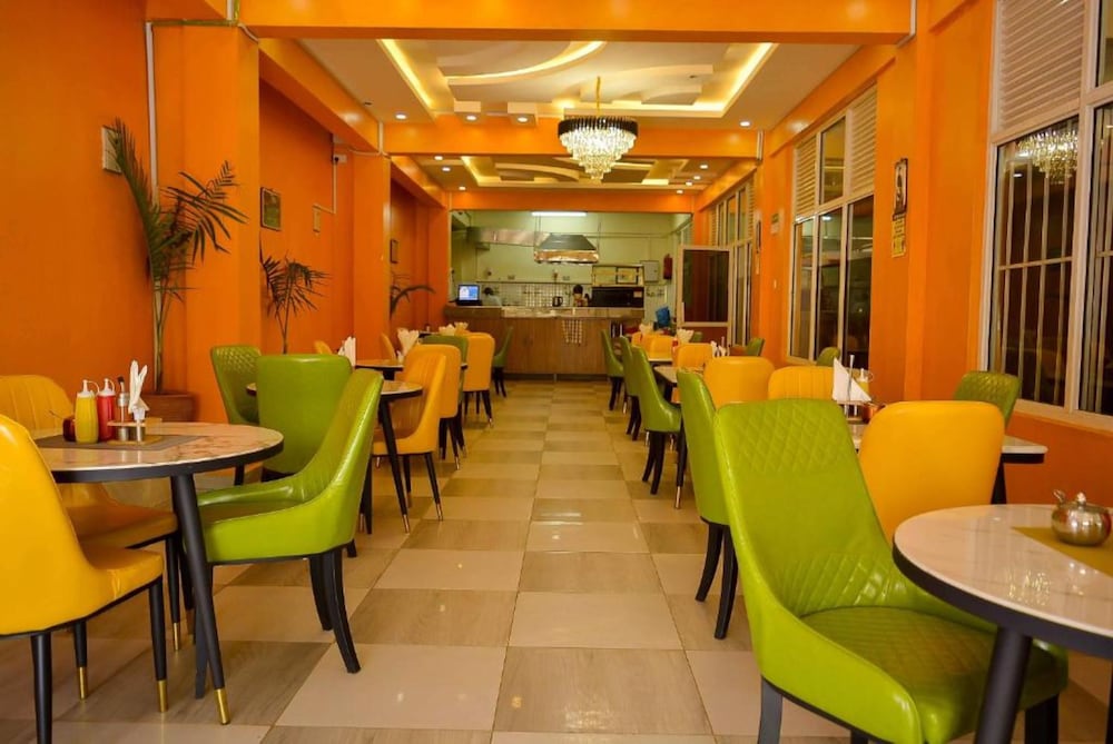 the gific hotel