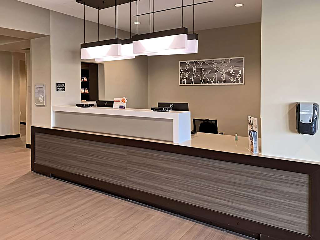 mainstay suites north central york