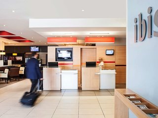 Ibis Barcelona Ripollet,Cerdanyola Del Valles>>Barcelona,2 star