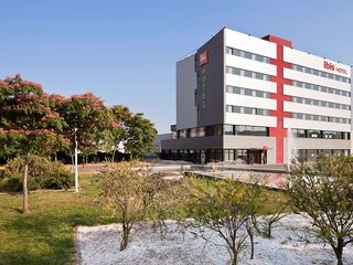 Ibis Barcelona Ripollet,Cerdanyola Del Valles>>Barcelona,2 star