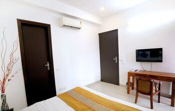 gupta residency near ajnara heritage