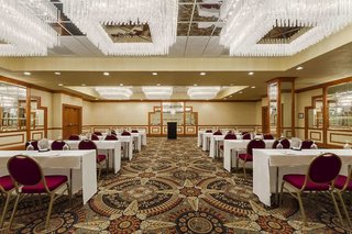 embassy suites hotel winston salem