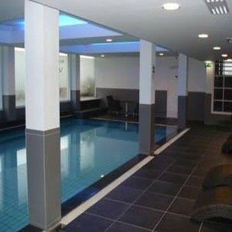 van der valk volendam