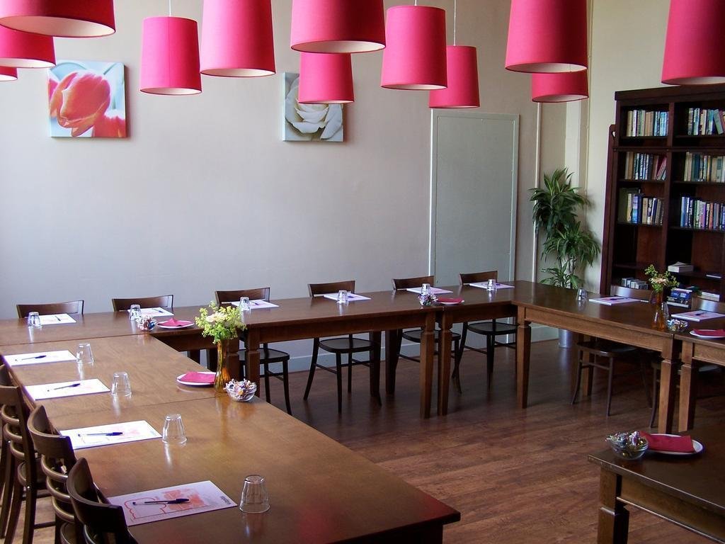stayokay haarlem hostel