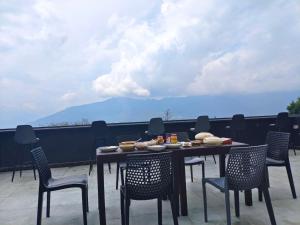 jewel himalayan heights