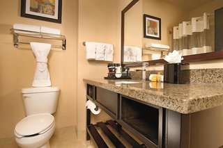 La Quinta Inn & Suites Denton University Drive,Denton>>Dallas,3 star