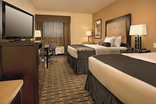 La Quinta Inn & Suites Denton University Drive,Denton>>Dallas,3 star