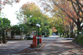 lanis holiday island caravan park