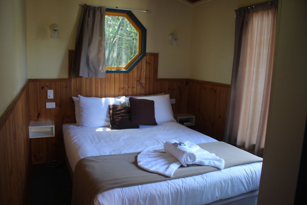 lanis holiday island caravan park