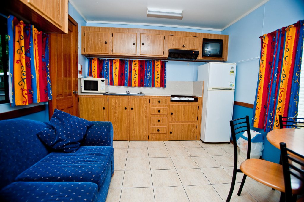 lanis holiday island caravan park