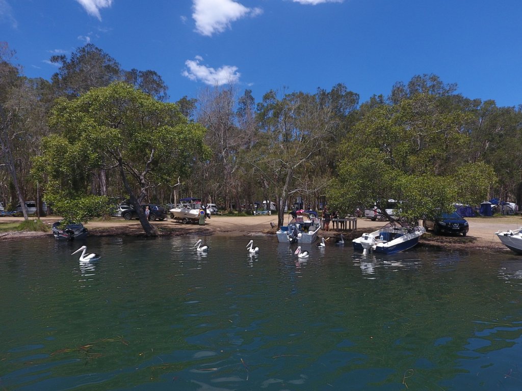 lanis holiday island caravan park