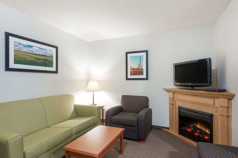 super 8 by wyndham grande prairie