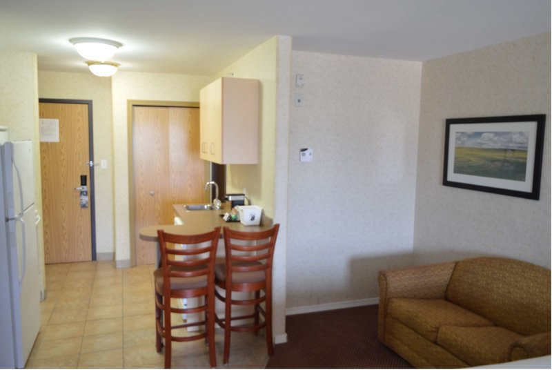 super 8 by wyndham grande prairie