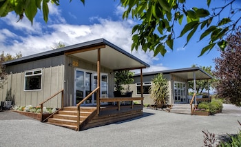 taupo debretts spa resort