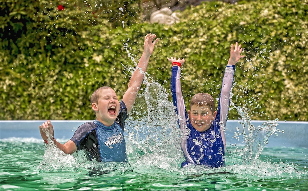 taupo debretts spa resort