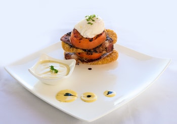 taupo debretts spa resort