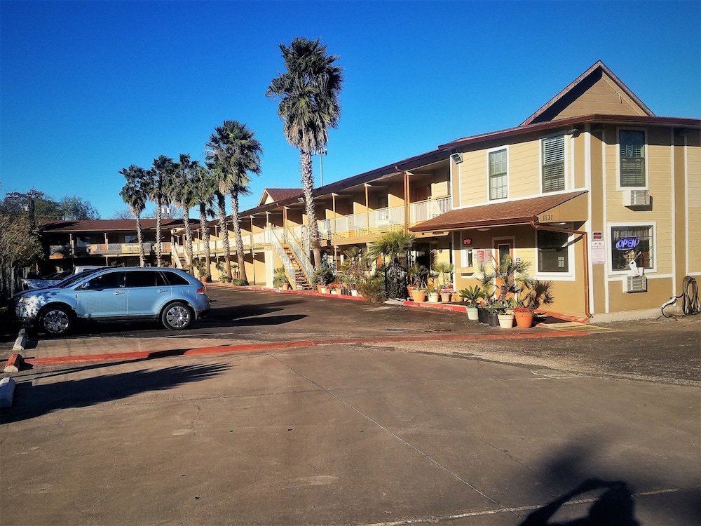 regency inn fort sam houston