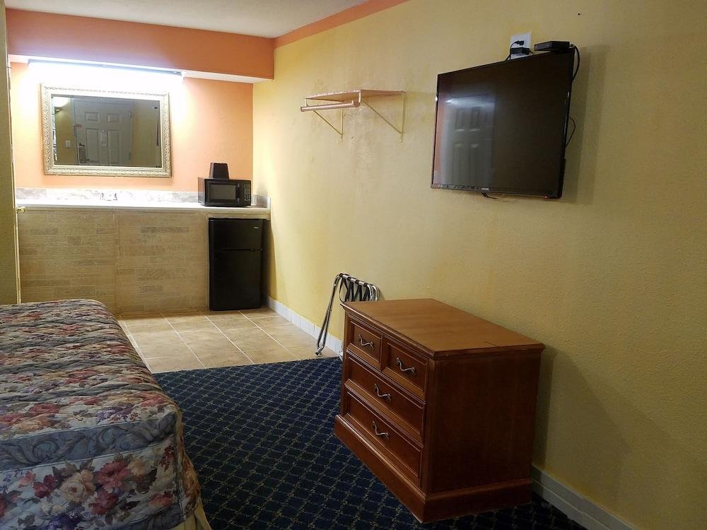 regency inn fort sam houston