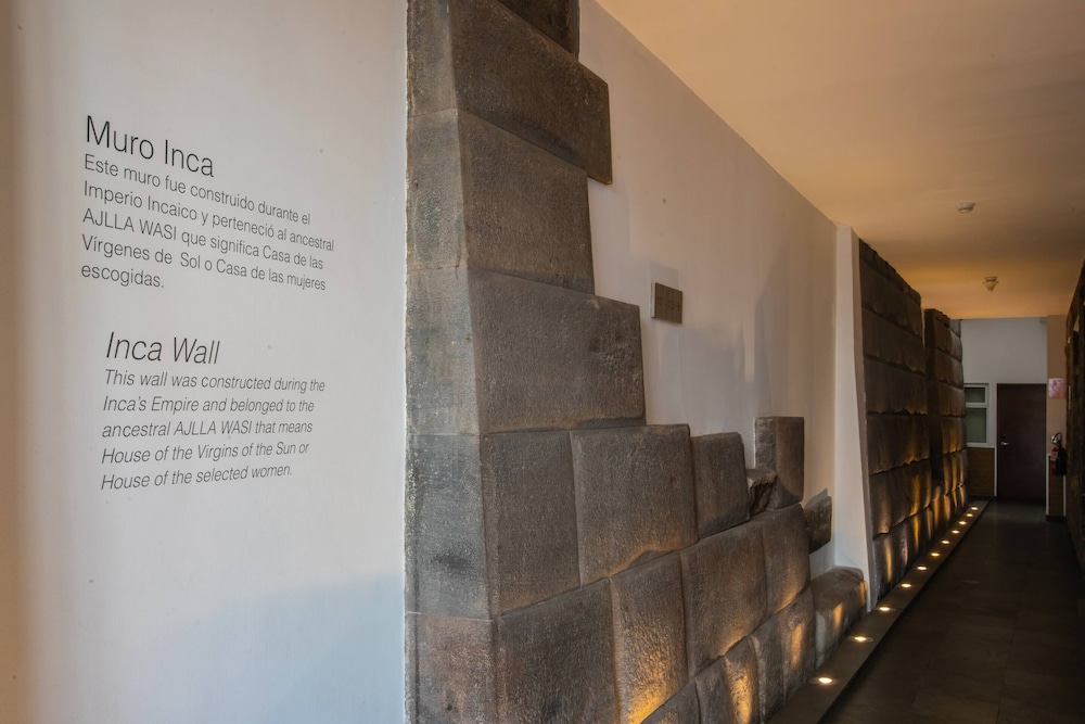 casa andina standard cusco catedral