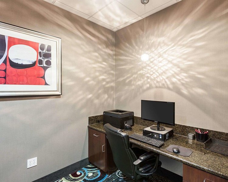 comfort suites greenville