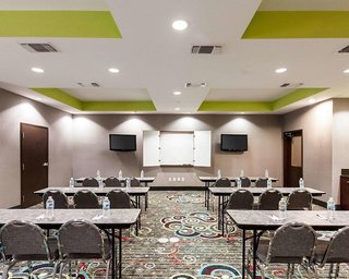 comfort suites greenville