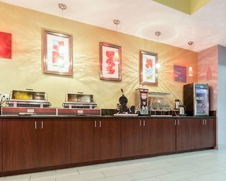Comfort Suites Greenville,Hunt>>Greenville,2.5 star