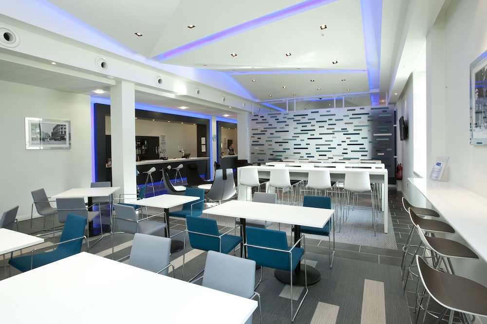 holiday inn express manchester city centre arena by ihg