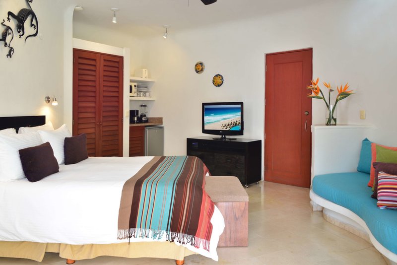 playa palms beach hotel