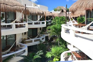 playa palms beach hotel