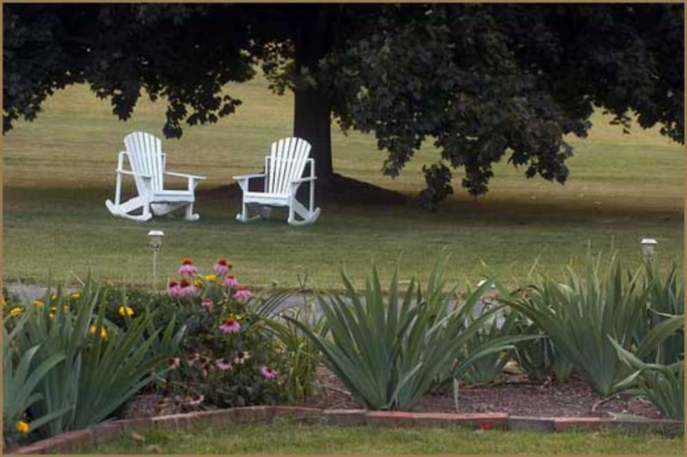 annville inn bed and breakfast adults only