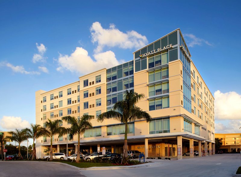 hyatt place miami airport east