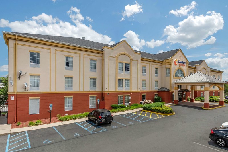 Comfort Suites Newark - Harrison