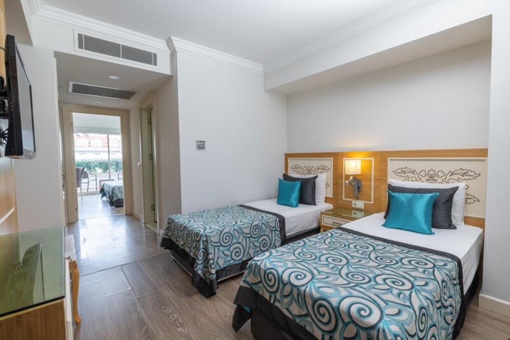 crystal waterworld resort and spa all inclusive