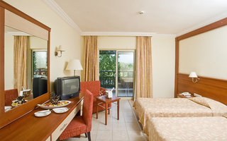 crystal paraiso verde resort and spa all inclusive