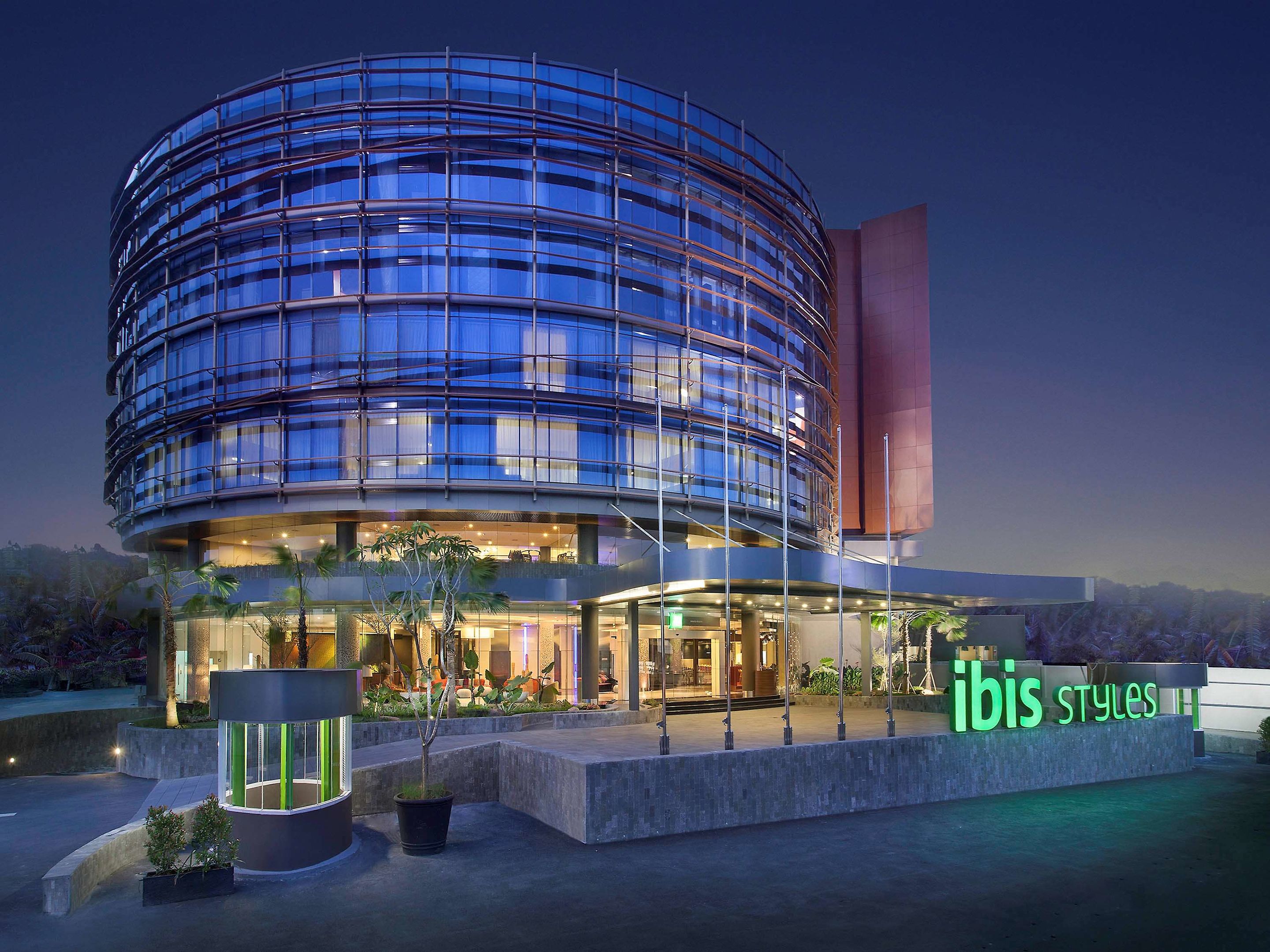 ibis styles jakarta airport