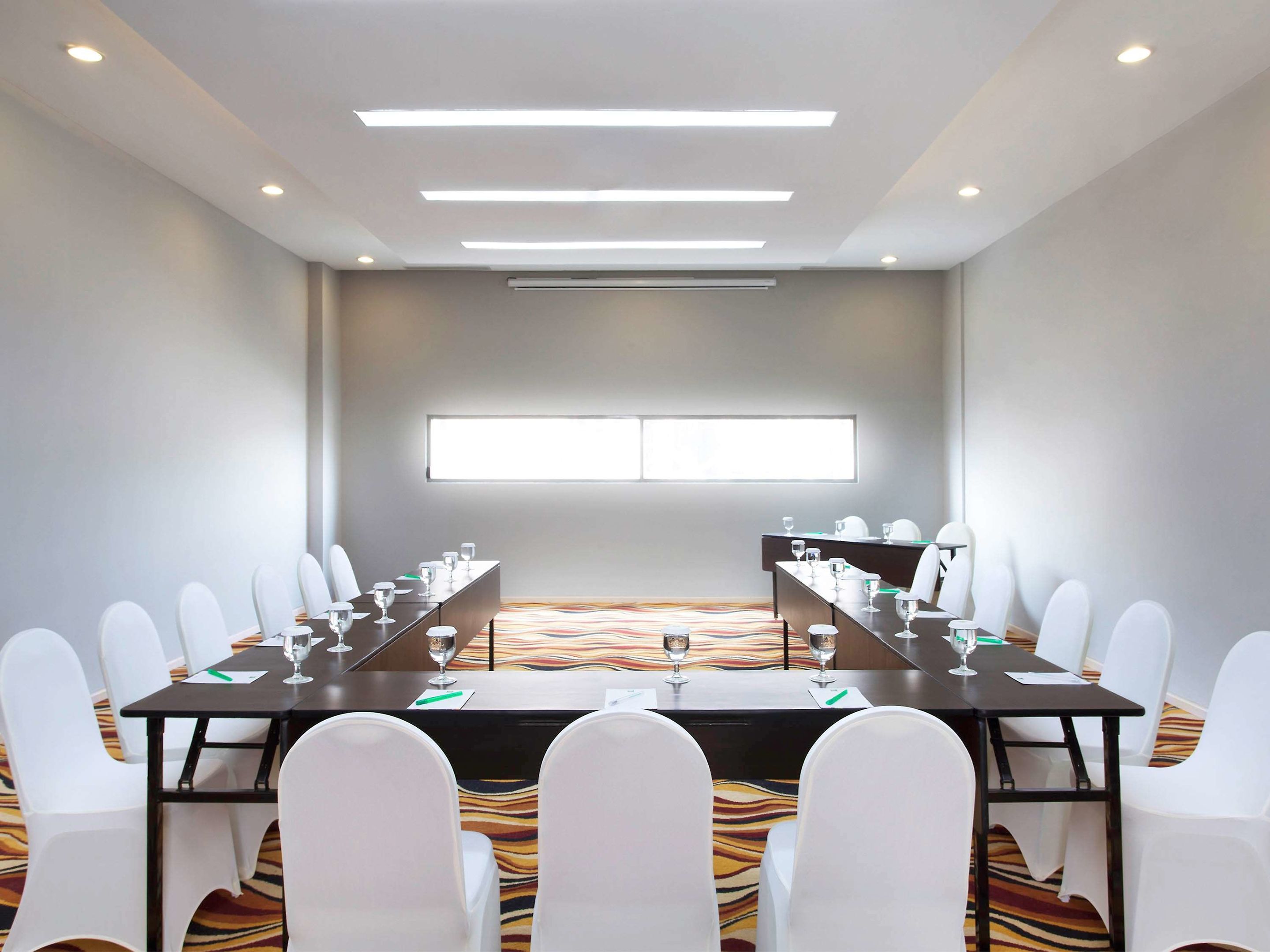 ibis styles jakarta airport