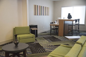 Holiday Inn Express & Suites Alexandria By Ihg,Louisiana>>Alexandria,3 star