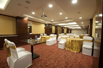 the golden plaza hotel and spa