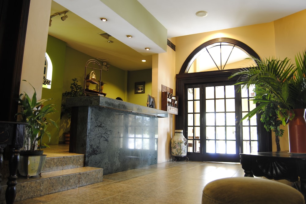 aparthotel la cordillera