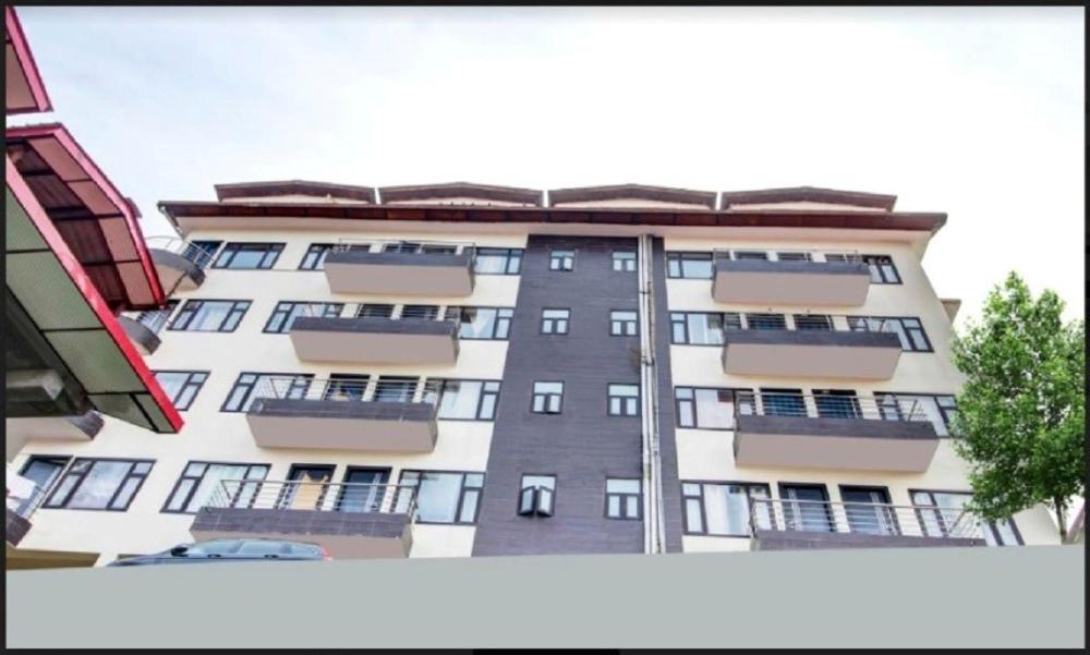 Hilltop Courtyard Family Suites For 1 To 6 People,Kasumpti,3 star