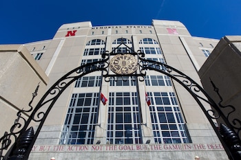 Holiday Inn Express & Suites Airport - Lincoln By Ihg,Nebraska>>Lincoln,3 star