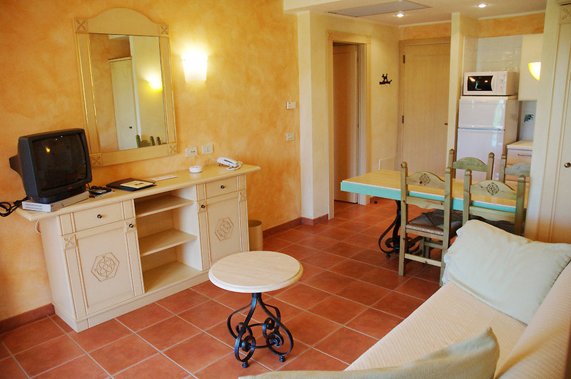 lantana resort hotel and apartments