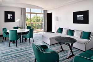 Address Montgomerie,Emirates Hills>>Dubai,5 star