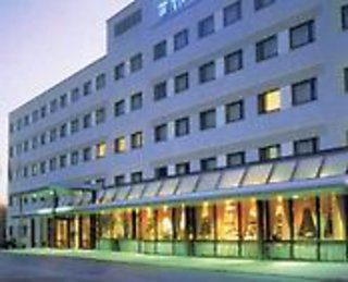 Holiday Inn Helsinki - Vantaa Airport, An Ihg Hotel,Helsinki-Vantaa Airport>>Helsinki,3 star
