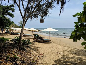 the narima bungalow resort