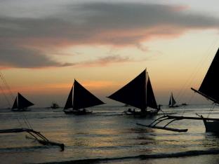 boracay travelodge beach resort